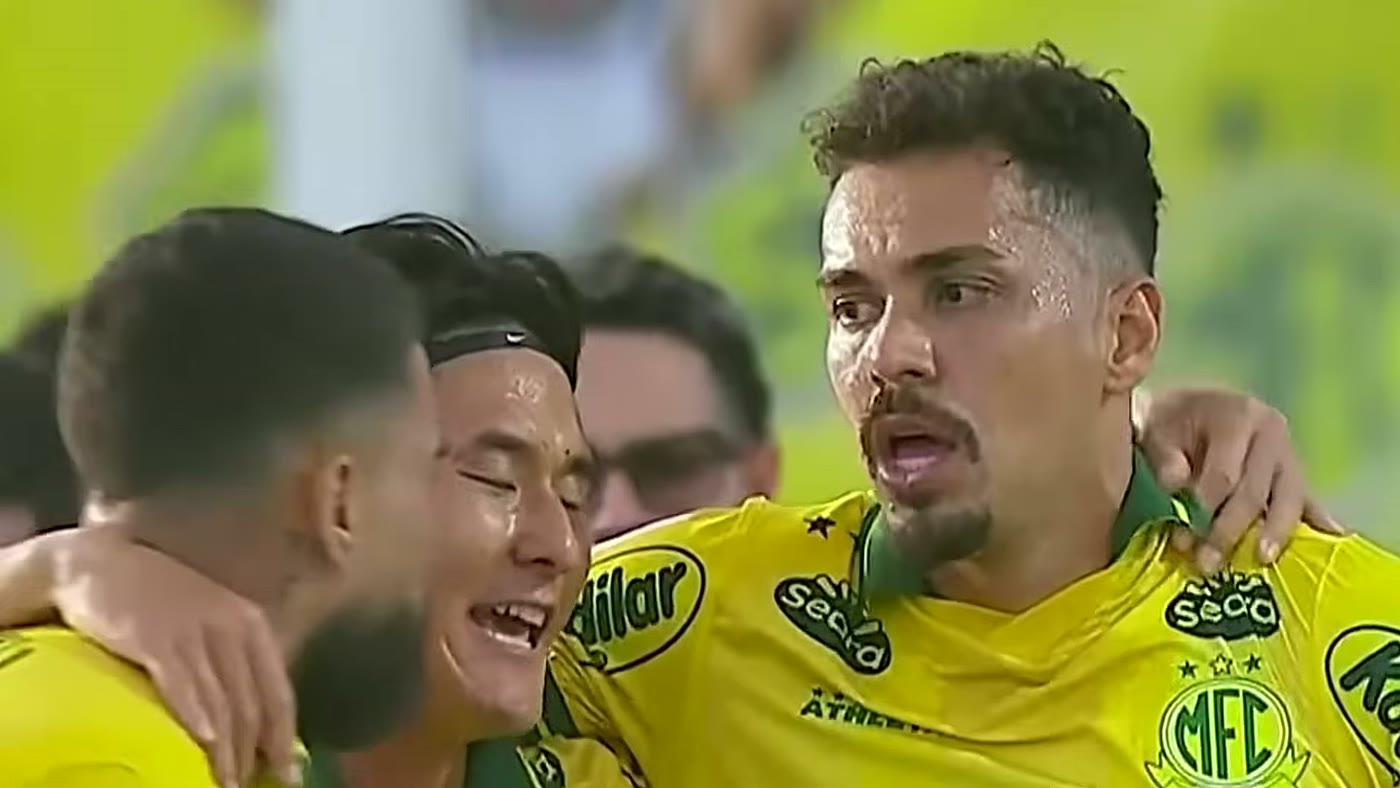Eduardo comemora gol contra o Botafogo em Mirassol x Botafogo pela 28ª rodada do Brasileirão