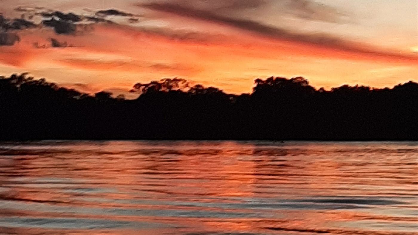 Pôr do sol no rio Araguaia, em Goiás, bacia que também entra no calendário do defeso da piracema