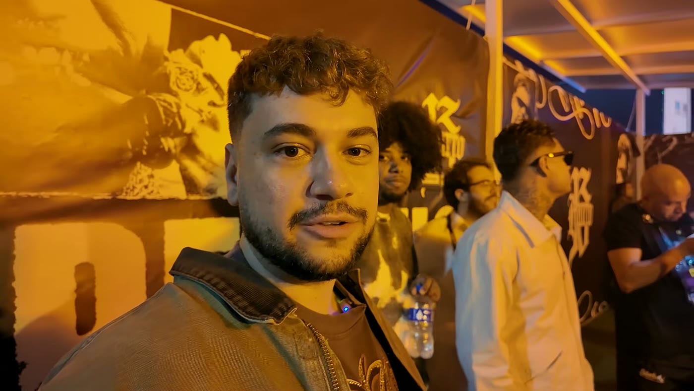 Brino nos bastidores do Rock in Rio 2026 perto do camarim