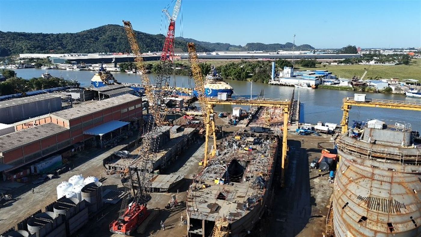 Estaleiro Detroit, em Itajaí, onde o Starnav Elektra foi construído
