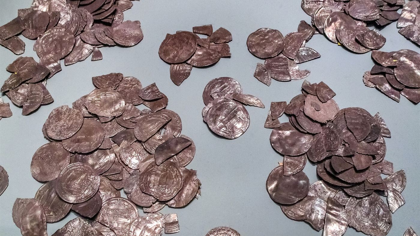 Prata viking na Finlândia: moedas de prata fragmentadas de um tesouro da era viking, semelhante ao achado em Sysmä