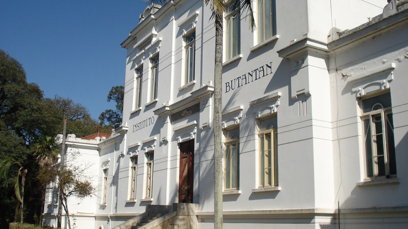 Fachada histórica do Instituto Butantan, em São Paulo, sede do Laboratório de Bioquímica responsável pelo estudo do veneno do sapo-cururu-da-amazônia