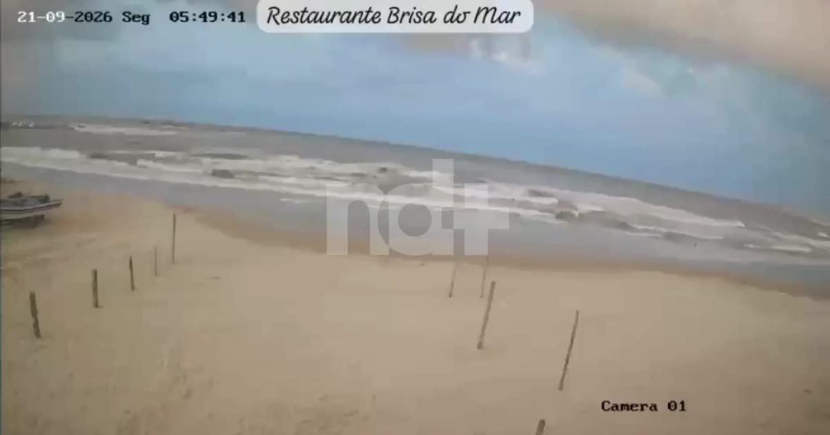 Outro momento do avanço da água aparece no registro de monitoramento do litoral.