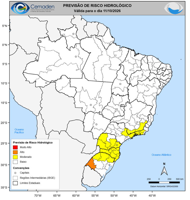 Mapa do Brasil do Cemaden com a região de Uruguaiana, no oeste do Rio Grande do Sul, em laranja e áreas do Sul e do Sudeste em amarelo