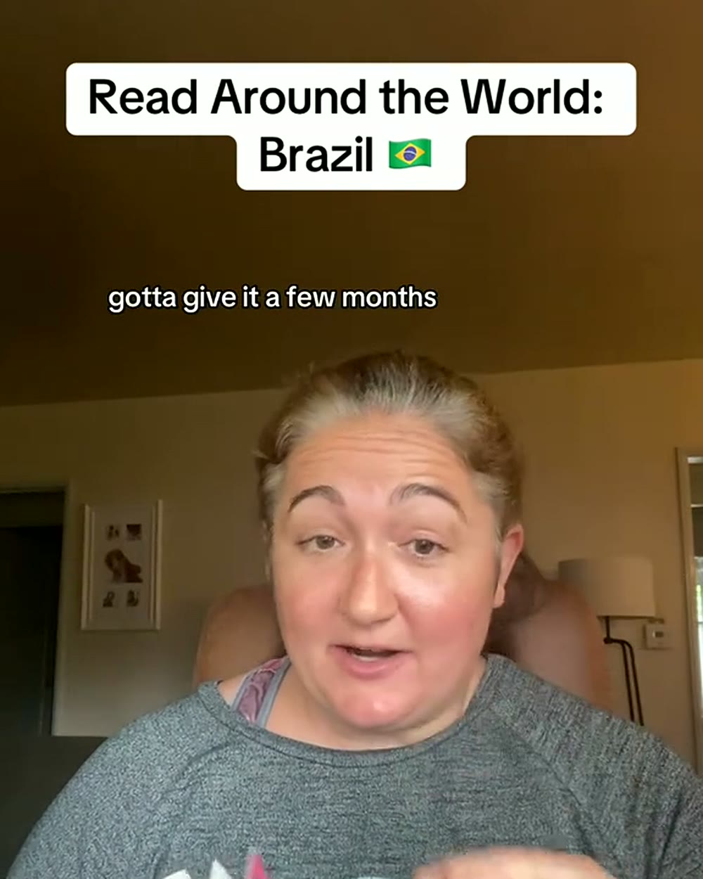 Cena do vídeo viral: courtney novak machado assis