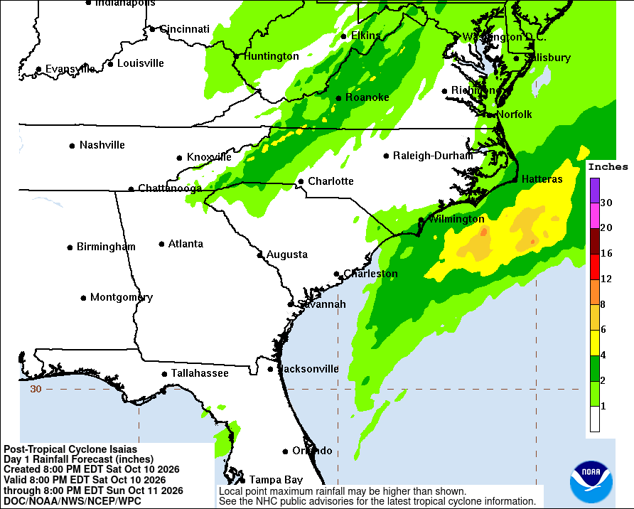 Mapa do WPC com a previsão de chuva em polegadas para o sudeste dos EUA, com faixas verdes sobre os Apalaches e manchas amarelas e laranja no oceano ao largo das Carolinas