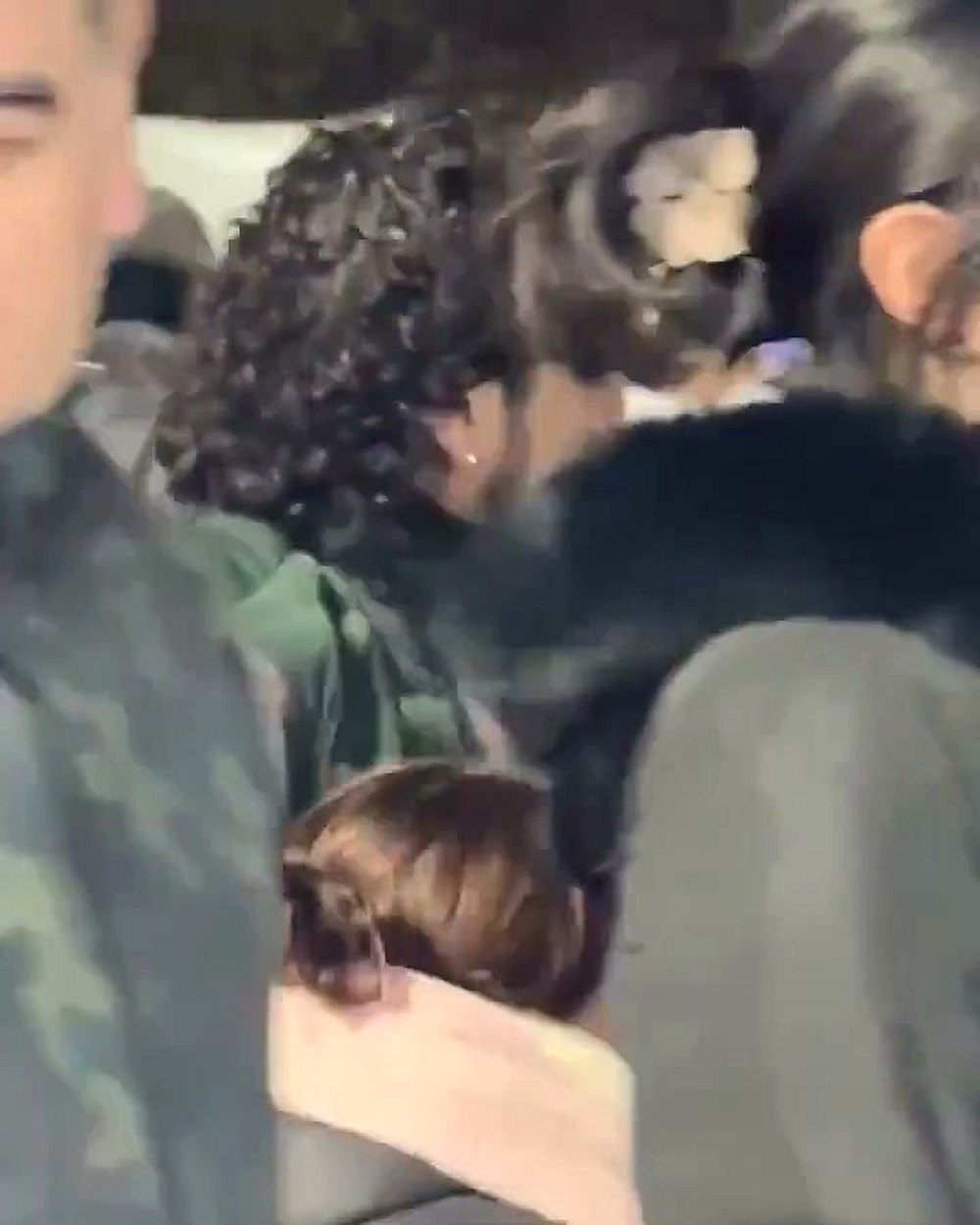 Multidão acompanha show no festival de música em Rosário onde o sósia de Maradona foi filmado