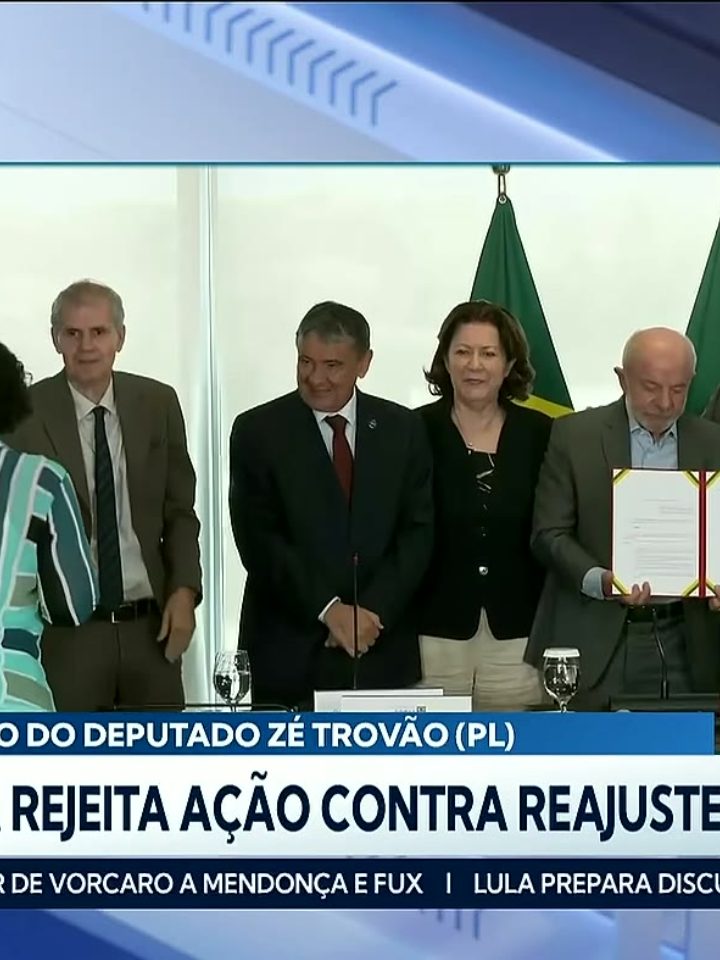 Bolsa família reajuste de 15%: por que a ação caiu