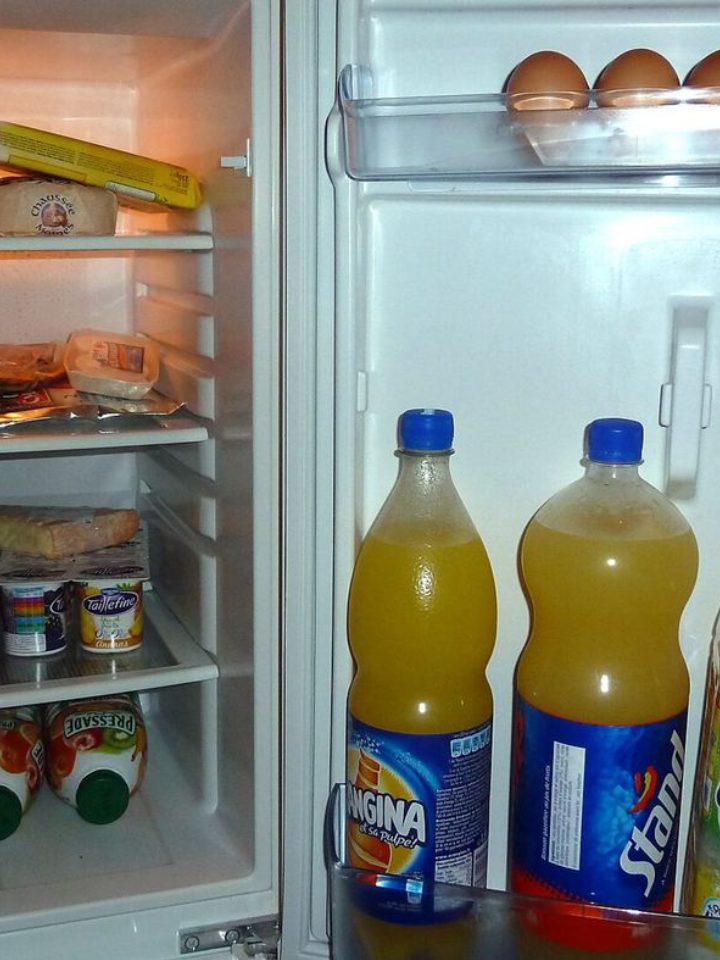 Carne e peixe crus na geladeira: o lugar certo