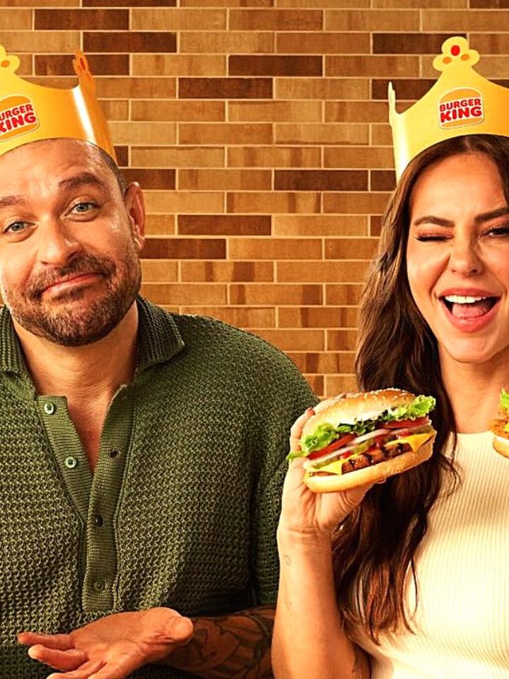 Paolla e Diogo Nogueira no Burger King