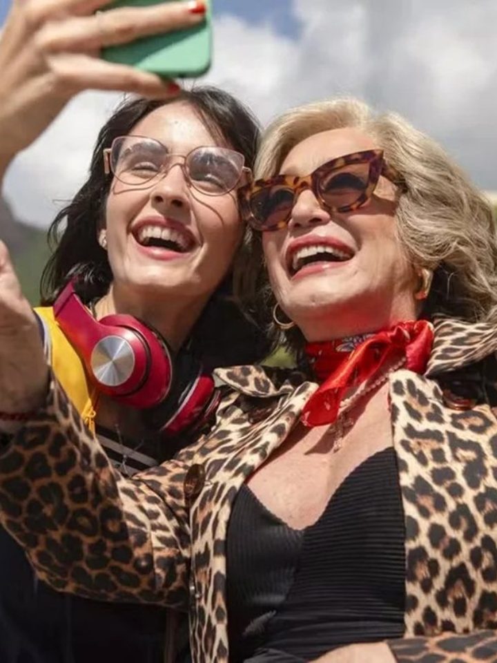 Coisa de Novela reúne Susana e referências à Globo